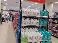 Shop Mỹ phẩm tiêu dùng cần tuyển nhân viên làm việc ko cần ngoại hình Shop Mỹ phẩm tiêu dùng cần tuyển nhân viên làm việc ko cần ngoại hình
