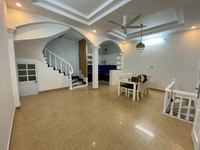 Bán Mặt phố Trương Định giá 8.7 tỷ, 70m2, hè rộng, KD tốt Bán Mặt phố Trương Định giá 8.7 tỷ, 70m2, hè rộng, KD tốt