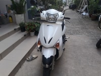 Bán xe Honda Lead đời 2013, team dâu, màu trắng Fi, giá 13,9 triệu Bán xe Honda Lead đời 2013, team dâu, màu trắng Fi, giá 13,9 triệu