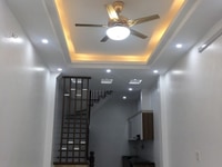 Bán nhà thương thanh long biên nở hậu 38m 5 tầng giá 3.7 tỷ Bán nhà thương thanh long biên nở hậu 38m 5 tầng giá 3.7 tỷ