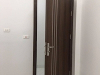 Tinh tế đầy sang trọng với kiểu cửa gỗ nhựa soi chỉ dọc Tinh tế đầy sang trọng với kiểu cửa gỗ nhựa soi chỉ dọc