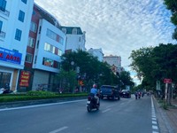 Bán gấp nhà mặt phố Lạc Long Quân, Quận Tây Hồ. DT 88M, 5 Tầng, 23 tỷ Bán gấp nhà mặt phố Lạc Long Quân, Quận Tây Hồ. DT 88M, 5 Tầng, 23 tỷ