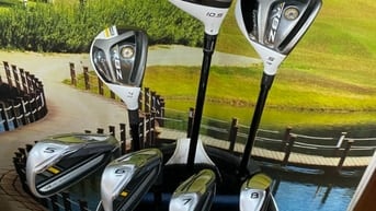 Bán bộ gậy golf Taylormade chính hãng, có bảo hành