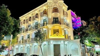 Bán căn góc 4 tầng vị trí siêu đẹp tại đường số 41 và đường 28 Quận 7