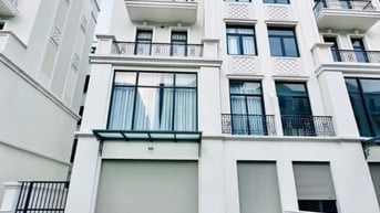 Bán nhà phố 84m2 -Manhattan -giá bán top 1 thị trường Vinhomes - T10