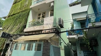 Nhà mặt tiền giá rẻ Q5 ngang 3.3x12 4 tầng mới vào ở liền