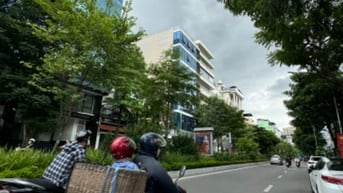 Bán gấp lô đất ngõ 603 Lạc Long Quân, Tây Hồ, DT 438m2 3 mặt thoáng.