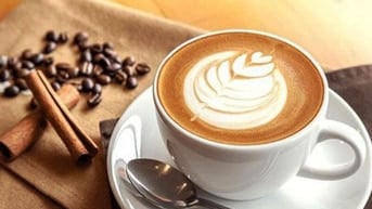 Sang quán cafe góc mặt tiền đường Bình Phú khu Vip Q6, 420 triệu