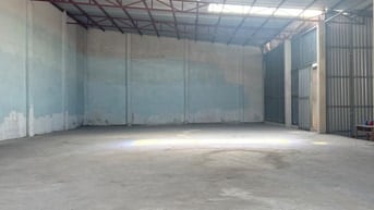 Cho thuê kho 400m2 gần Lê Văn Khương