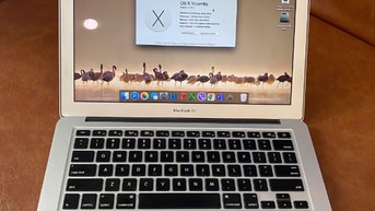 Macbook Air 2015 Core i5 1.6 GHz Ram 4GB SSD 128GB mới 95%