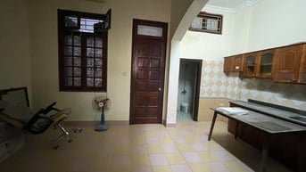 Bán nhà phố Đốc Ngữ, Ba Đình, phân lô, ô tô, 4 tầng 90m2 giá 25.5 tỷ