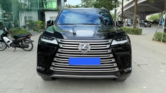 Bán Lexus LX600 Urban 7 chỗ,sản xuất 2023, lăn bánh 8000 Km xe như mới