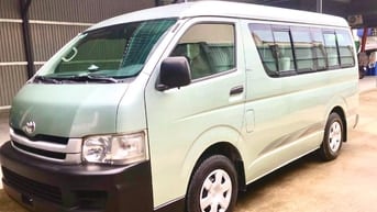 Bán Xe Hiace Toyota 16 chỗ máy Xăng