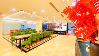 BÁN TÒA KHÁCH SẠN 5 SAO NGUYỄN THỊ ĐỊNH HOTEL 550M2-10 TẦNG THANG MÁY-