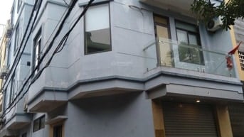  Cho thuê nhà 60m2 4,5 tầng khu tập thể thành ủy gần Ga Hà Nội.