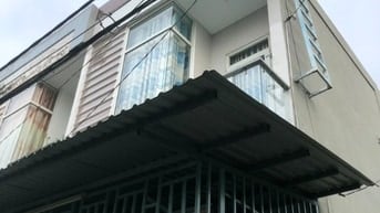 Nhà đẹp Đất Trồng Rau, 2 Tầng, 3 Phòng Ngủ, 68m2, Hẻm Ô Tô