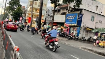 Mặt Tiền 3 tháng 2 , 4,6x25, nở hậu 115m2  , 3 tầng, 35 tỷ 