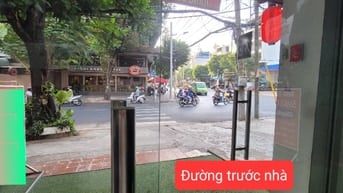 Cho thuê mặt bằng - ngay Ngã 3, Quận Tân Bình