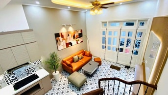 32m2*5T*6.48 tỷ, Ngã 4 Võ Thị Sáu, Trần Khát Chân, HBT, 0985818818.