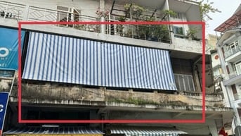 Căn lầu 1 nhà tập thể P13 Q5 đang cho thuê làm kho