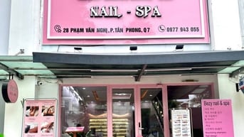 Cần sang nhượng tiệm nail spa mặt tiền quận 7 Phú Mỹ Hưng. 