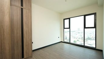 Hàng hot, 84m2 - 2PN/2WC view sông, tầng cao giá bán 7,6 tỷ all in