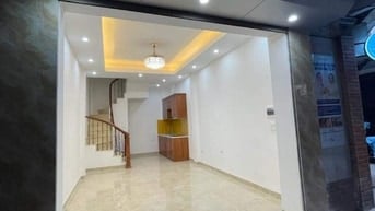 Bán nhà mặt ngõ đường Nguyễn Cao, Hai Bà Trưng. 30m² x 5T hơn 6 tỷ.