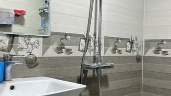 Nhà Ngọc Thụy 43/46m2 Ô tô tránh. Trung tâm Phường Ngọc Thụy. Xem