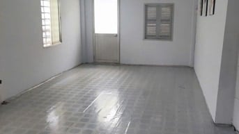 Bán nhà riêng 2,7 tỷ, 19m2, Nguyễn Chí Thanh, p 2, Q10