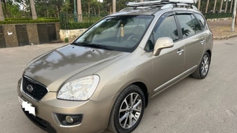 Kia CarensS 2.0 MT 2014,màu vàng cát