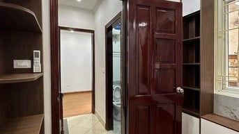 Bán gấp nhà phố Quan nhân, Cách phố 30m, ô tô đỗ sát cổng, Thang máy..