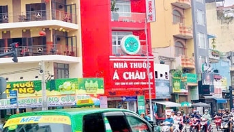 Bán gấp nhà Cao Thắng P3 Q3.Cách mặt tiền Nguyễn Thiện Thuật 30m