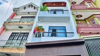 Định cư qua Mỹ bán nhà đường số 22,Thủ Đức xây 4 tầng 68m2.Hẻm 6m, SHR