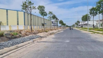 Bán xưởng dệt nhuộm trong khu công nghiệp. Long An, dt đất : 30.000m2