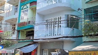 Bán gấp nhà Phan Văn Trị, Quận 5, Giá 2 tỷ 300 triệu DT 50m2, sổ sẵn