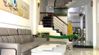 Bán nhà HXH Phạm Hữu Lầu 50m2 1 trệt 2 lầu 4pn đang cho thuê 12tr