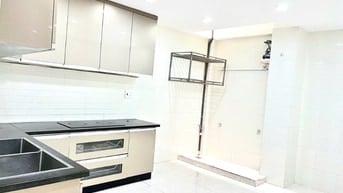 NHÀ Đ TRẦN XUÂN SOẠN, P.TÂN KIỂNG, QUẬN 7, DT 4x14m, 3 Tầng, Hơn 5 Tỷ