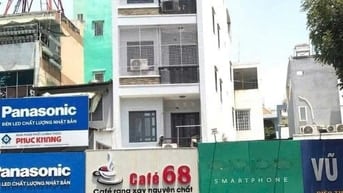 Bán nhà MT đường 3-2 Q10, 42m2, 3 tầng, vuông vức, giá chỉ 10,5