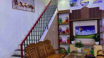 NHÀ 2 Tầng Mới 100m2 . Rẻ Nhất Hoà Xuân!! Giá chỉ hơn 3.x