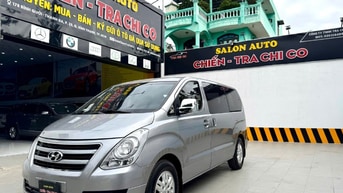 HYUNDAI STAREX 2017 - xe gia đình - 1 chủ - full zine theo xe