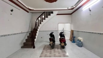 Cho thuê nhà nguyên căn 34/4 Trung Mỹ - Tân Xuân, DT 80 m2, 1PK, 2PN