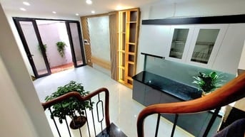 Bán nhà Căn góc 25m2 * 4 tầng, tại ngõ 204 phố Hồng Mai, Hai Bà Trưng