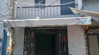 Cho thuê nhà hẻm 2,5m Nguyễn Thị Thập P.Tân Phú Q.7 giá 6 triệu 32m².