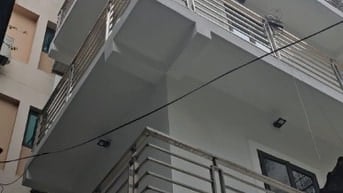 BẠCH MAI, NHÀ DTSD 30M2, DT SỔ 23M2, GIÁ 5.6 TỈ, CĂN GÓC BA THOÁNG.