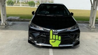 Cty gia đình bán xe Toyota Altis 1.8V màu đen model 2021