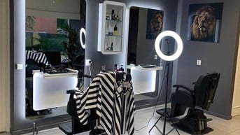 Nam Cắt tóc nam, làm dịch vụ tận nơi theo nhu cầu giá rẻ 50 k