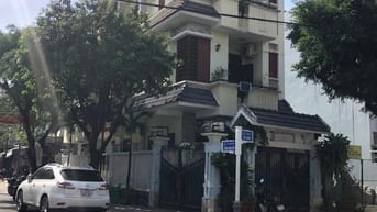 Cho thuê nhà 3 tầng, lô góc, mặt tiền đường Tố Hữu, Đà nẵng