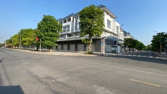 Bán căn shophouse mặt tiền khu biệt thự Văn Hoa Villas, đường Nguyễn V