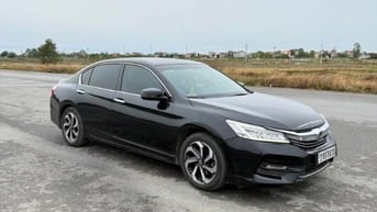 Bán Honda Accord 2.4 Nhập Thái Lan, sản xuất 2018.