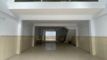 Mặt tiền nội bộ khu Tô Hiệu 6x20m 1 lửng 3 lầu 30triệu